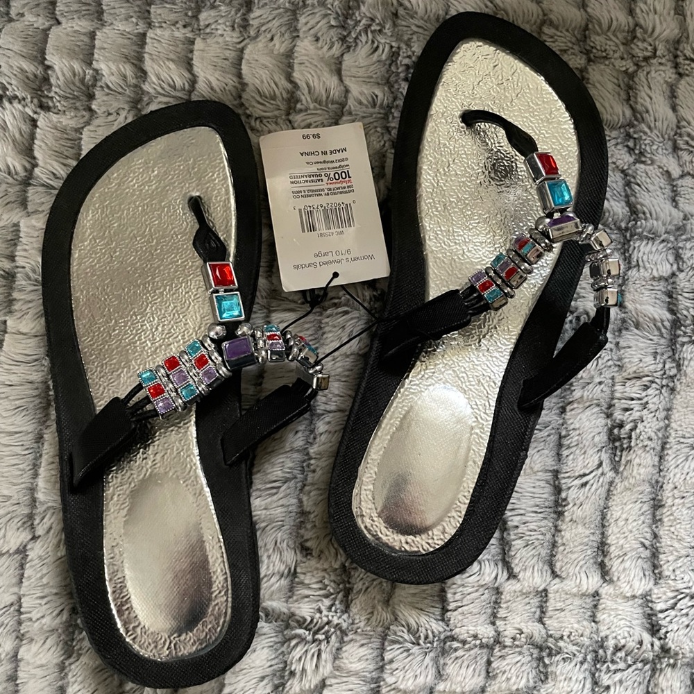Women’s jeweled sandal size 9/10 brand new with tags